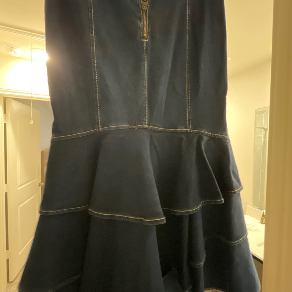 BRAND NEW with tags DENIM FISHTAIL SKIRT SIZE 8